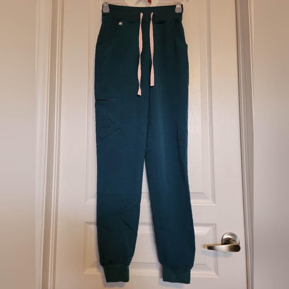 Figs Caribbean Blue Jogger Scrub